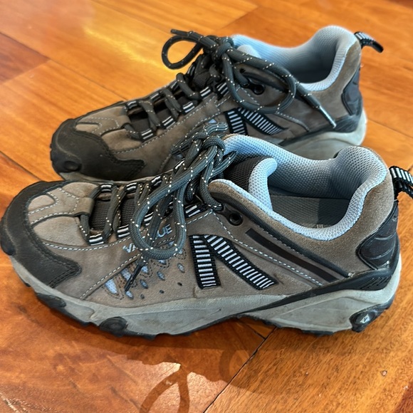 Excellent condition Vasque hiking boots - Picture 2 of 4